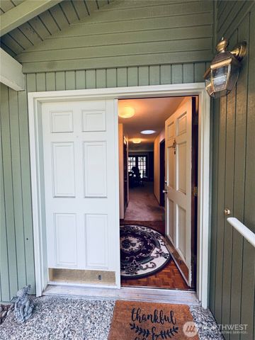 2320 Lakemoor Drive SW, Olympia, WA 98512