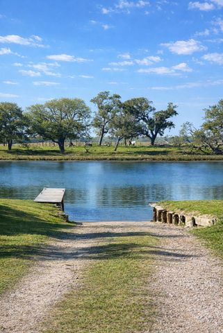 4906 County Road 469, Brazoria, TX 77422