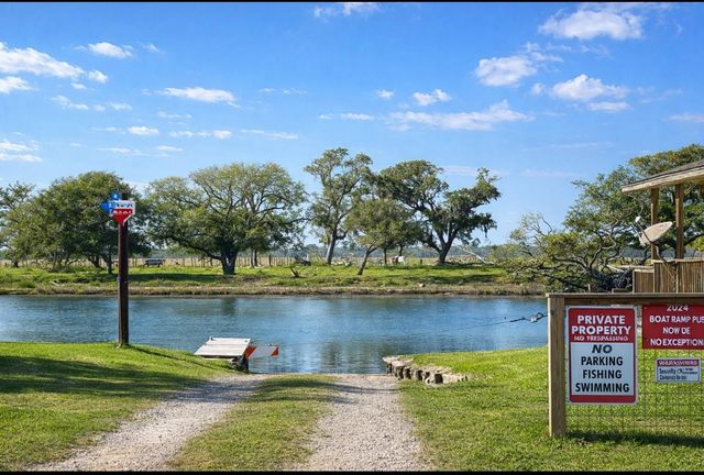 4906 County Road 469, Brazoria, TX 77422