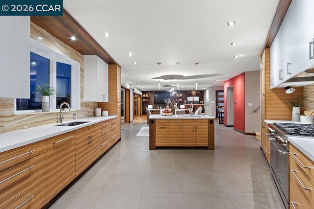 2083 2083 Magnolia Way, Walnut Creek, CA 94595