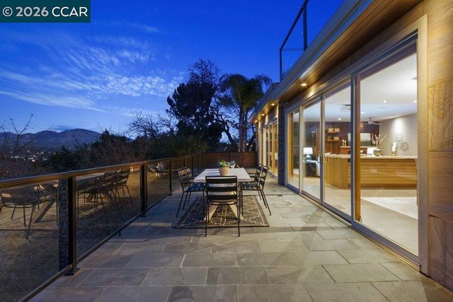 2083 2083 Magnolia Way, Walnut Creek, CA 94595