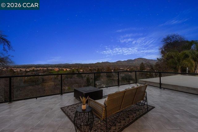 2083 2083 Magnolia Way, Walnut Creek, CA 94595