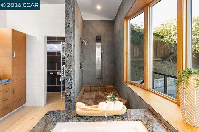 2083 2083 Magnolia Way, Walnut Creek, CA 94595