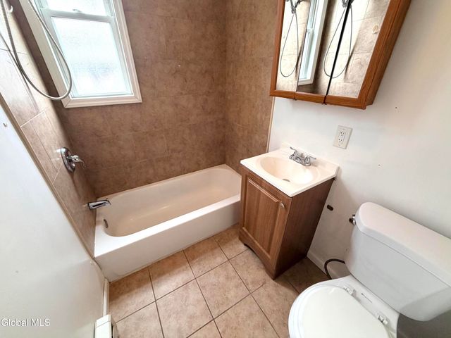 276 3rd Street, Troy, NY 12180