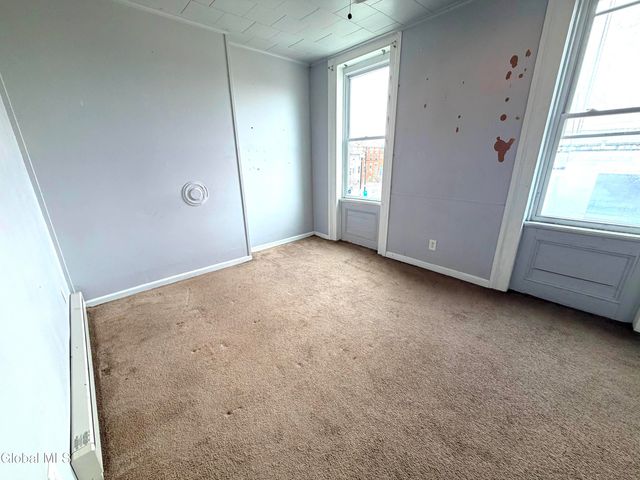 276 3rd Street, Troy, NY 12180