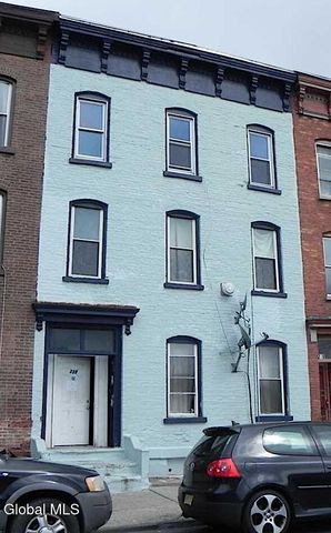 276 3rd Street, Troy, NY 12180