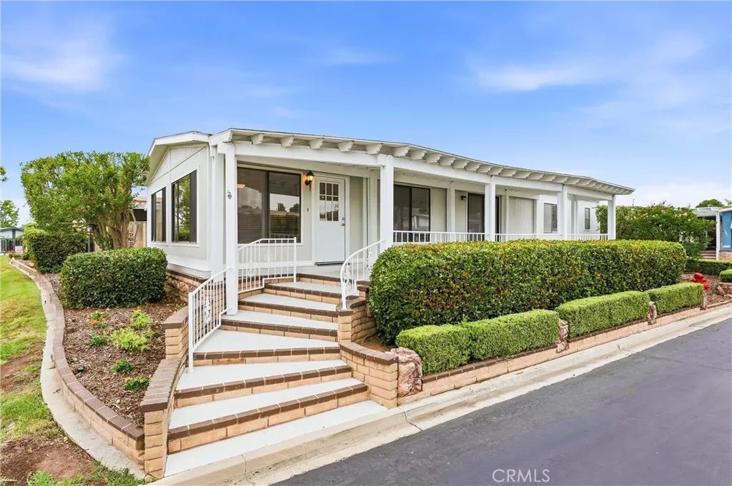 1266 Harbor Lake 160, Brea, CA 92821