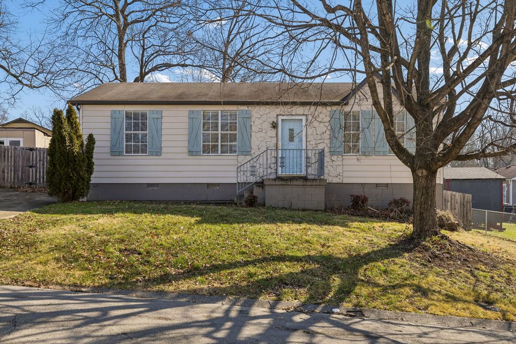 4304 Hopewood Dr, Nashville, TN 37211