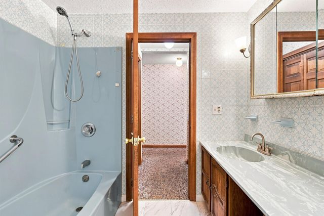 9 Windham Road, Derry, NH 03038