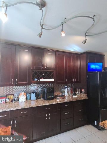 12532 SURREY CIRCLE DR, Fort Washington, MD 20744