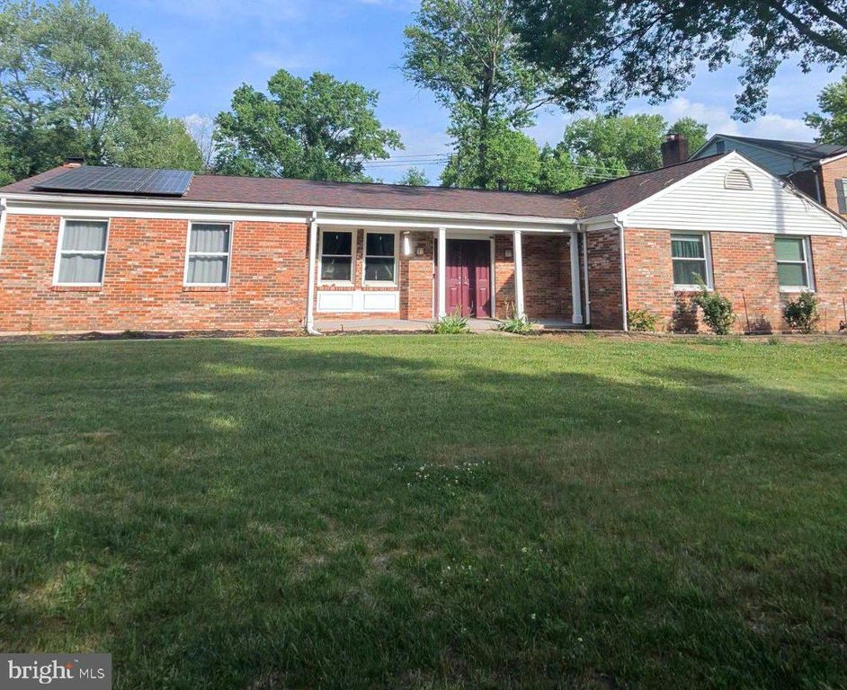12532 SURREY CIRCLE DR, Fort Washington, MD 20744