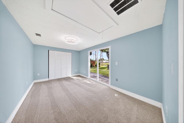 662 SE Essex Drive, Port St. Lucie, Port St Lucie, FL 34984