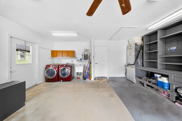 662 SE Essex Drive, Port St. Lucie, Port St Lucie, FL 34984