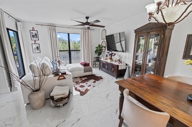 1021 Mockingbird Lane 211, Plantation, FL 33324