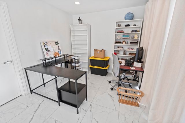 1021 Mockingbird Lane 211, Plantation, FL 33324