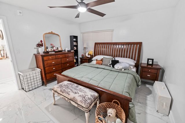 1021 Mockingbird Lane 211, Plantation, FL 33324