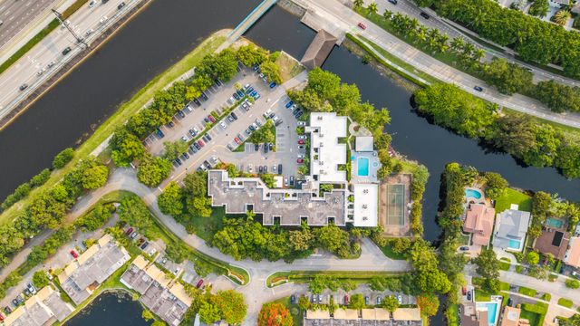 1021 Mockingbird Lane 211, Plantation, FL 33324