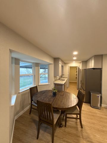 417 Lena Lane, Burleson, TX 76028