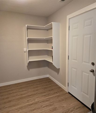 417 Lena Lane, Burleson, TX 76028