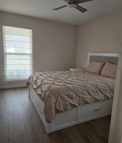 417 Lena Lane, Burleson, TX 76028