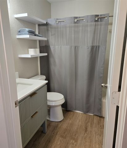 417 Lena Lane, Burleson, TX 76028