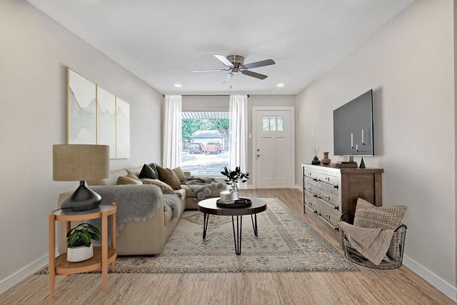 417 Lena Lane, Burleson, TX 76028