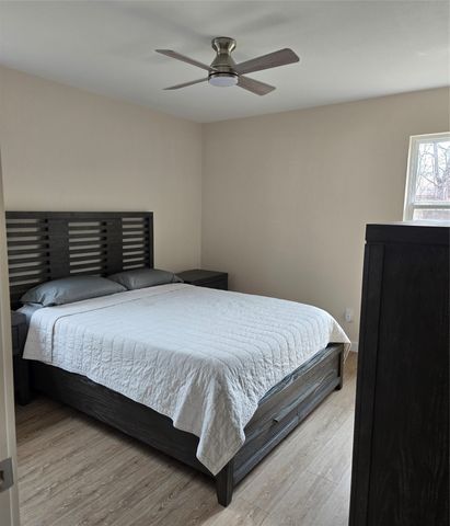 417 Lena Lane, Burleson, TX 76028