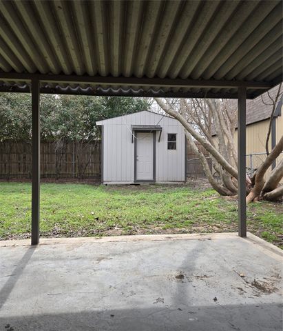 417 Lena Lane, Burleson, TX 76028