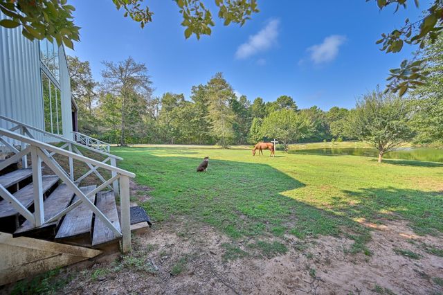 3200 Lazy River, Montgomery, TX 77316