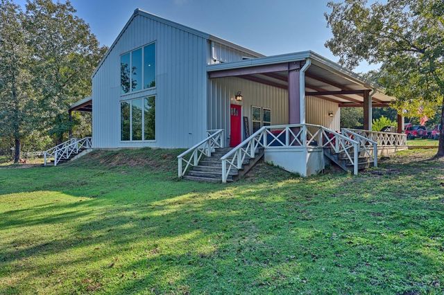 3200 Lazy River, Montgomery, TX 77316