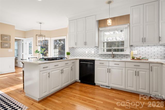 5512 Bellerive Court, Charlotte, NC 28277