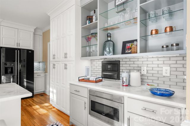 5512 Bellerive Court, Charlotte, NC 28277