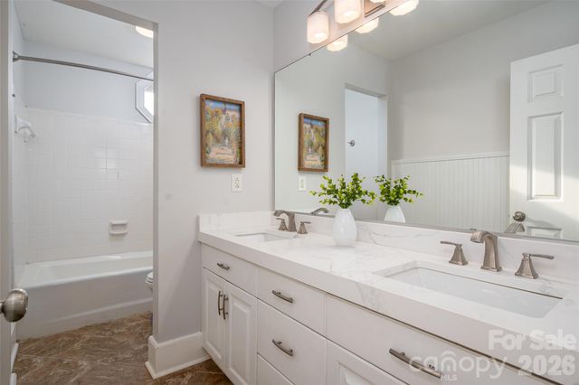 5512 Bellerive Court, Charlotte, NC 28277