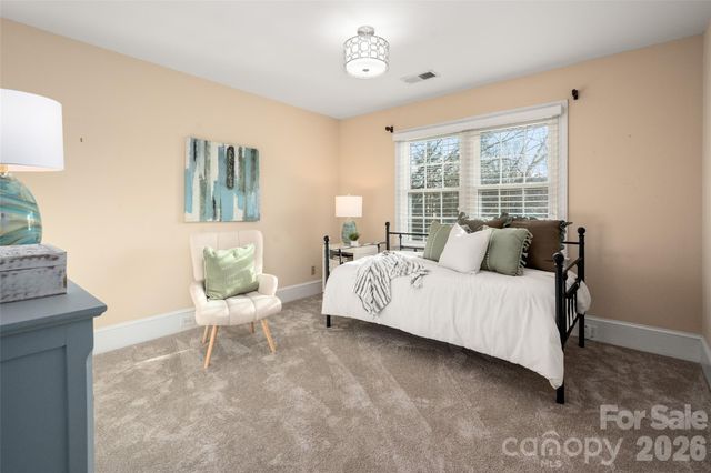 5512 Bellerive Court, Charlotte, NC 28277