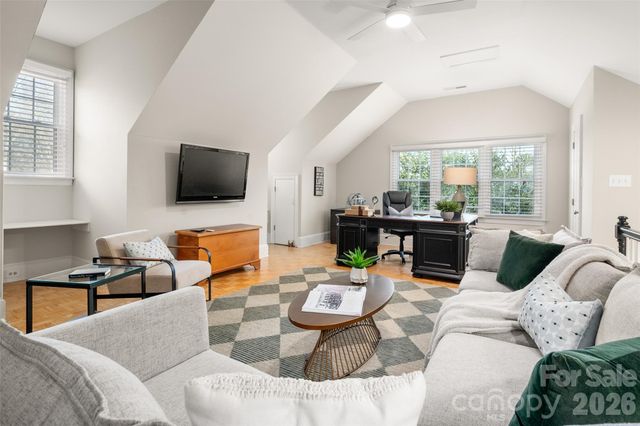 5512 Bellerive Court, Charlotte, NC 28277