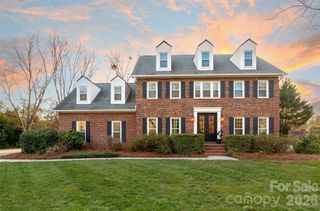 5512 Bellerive Court, Charlotte, NC 28277