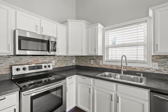 413 Steeplechase Street, Delaware, OH 43015