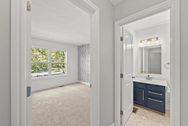 413 Steeplechase Street, Delaware, OH 43015