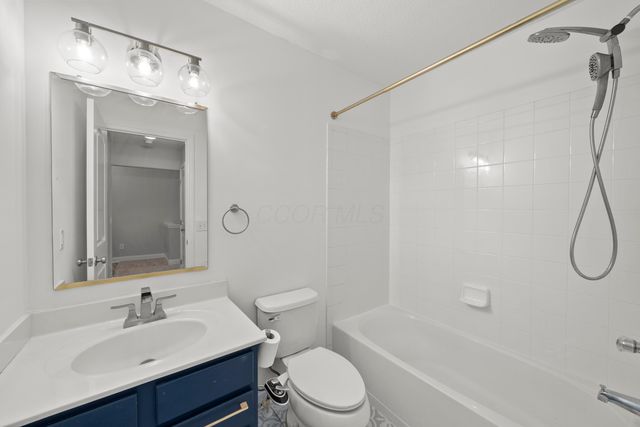 413 Steeplechase Street, Delaware, OH 43015