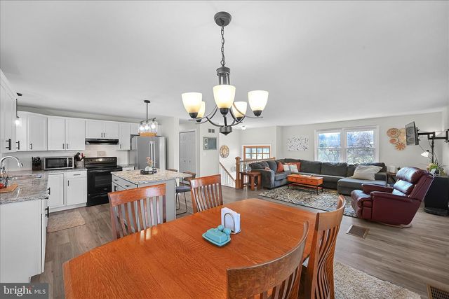 668 SCOTLAND RD, Quarryville, PA 17566