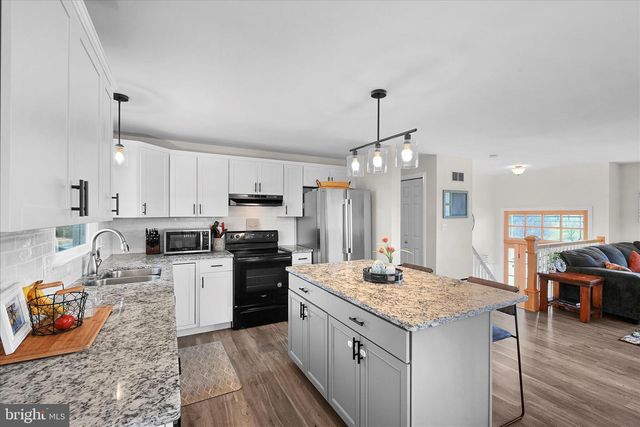 668 SCOTLAND RD, Quarryville, PA 17566