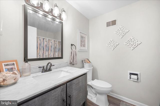 668 SCOTLAND RD, Quarryville, PA 17566