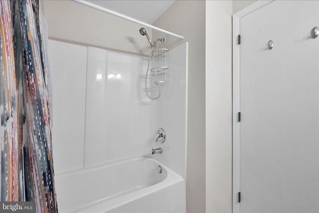 668 SCOTLAND RD, Quarryville, PA 17566