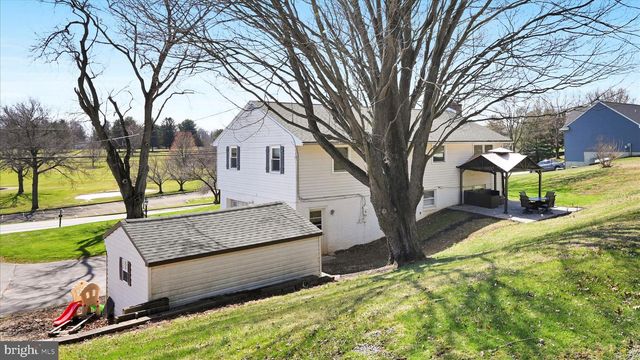668 SCOTLAND RD, Quarryville, PA 17566