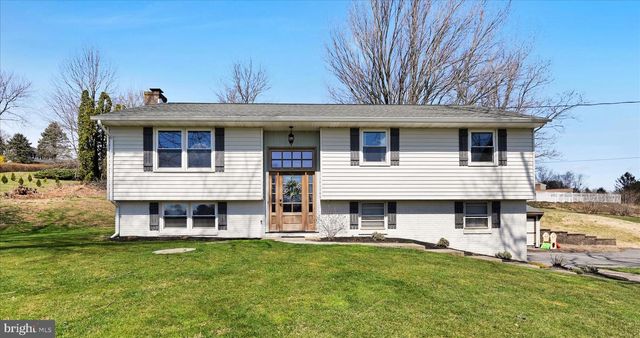 668 SCOTLAND RD, Quarryville, PA 17566