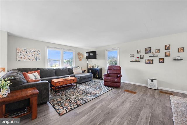 668 SCOTLAND RD, Quarryville, PA 17566