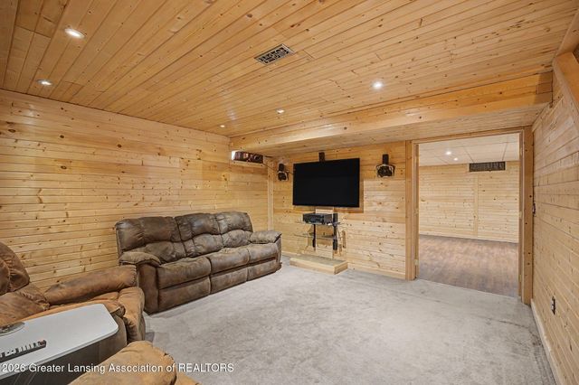 6485 Tucker Road, Eaton Rapids, MI 48827