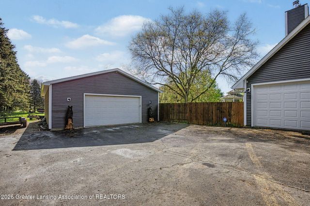 6485 Tucker Road, Eaton Rapids, MI 48827