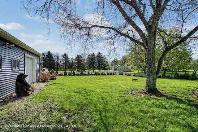 6485 Tucker Road, Eaton Rapids, MI 48827