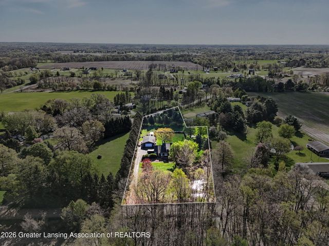 6485 Tucker Road, Eaton Rapids, MI 48827